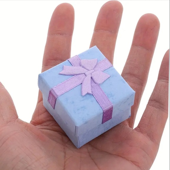 10 RING BOXES - Picture 3 of 8